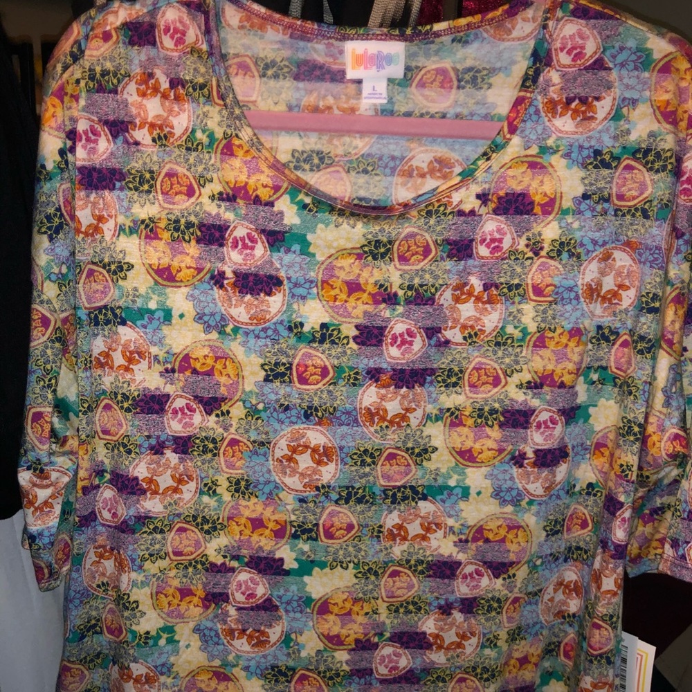 Lularoe Medallion Print Irma Large